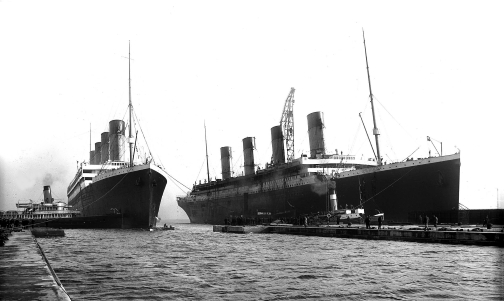 01 Olympic and Titanic WIKIMEDIA commons 2s